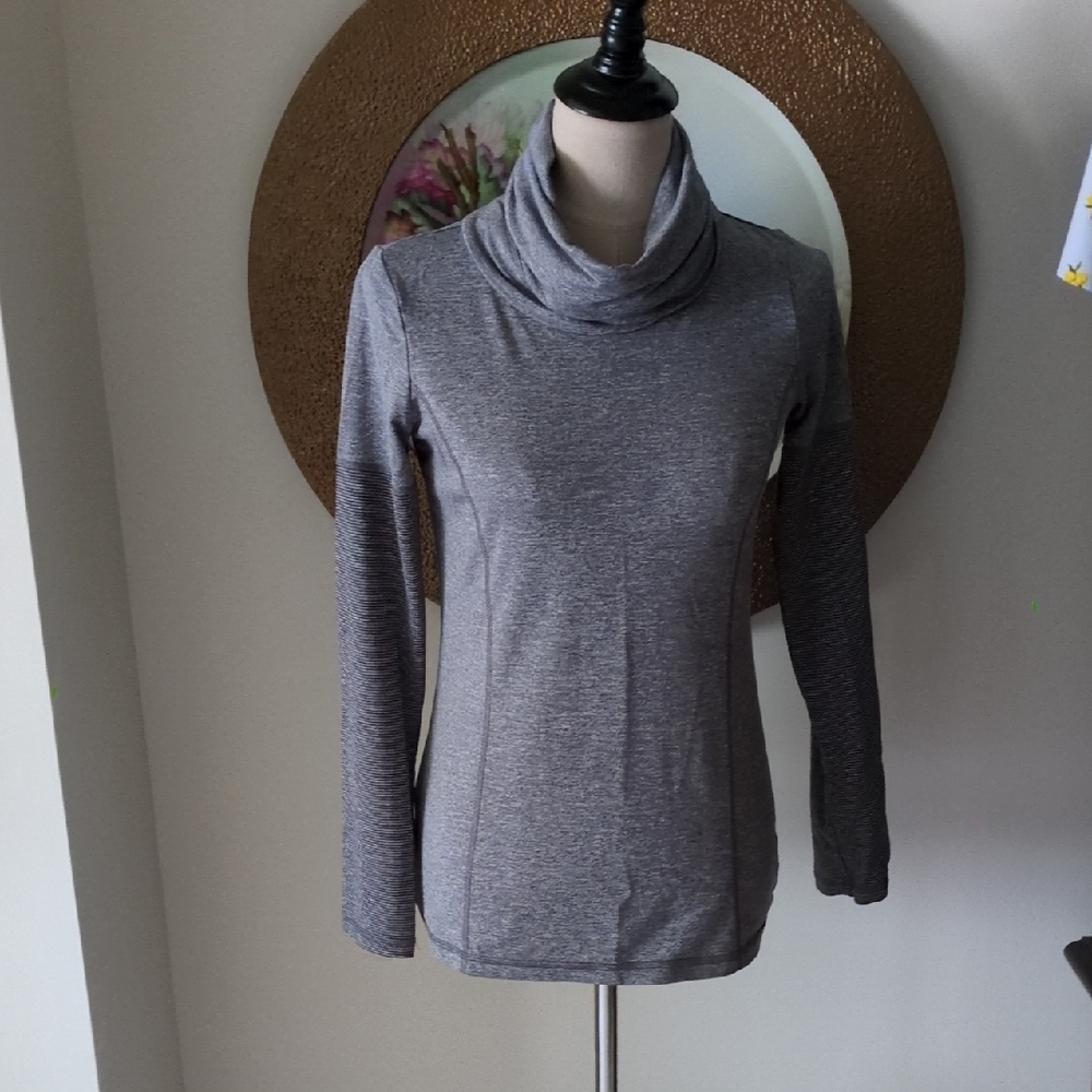 Danskin Now Women's Heather Gray Cowl Neck Activewear